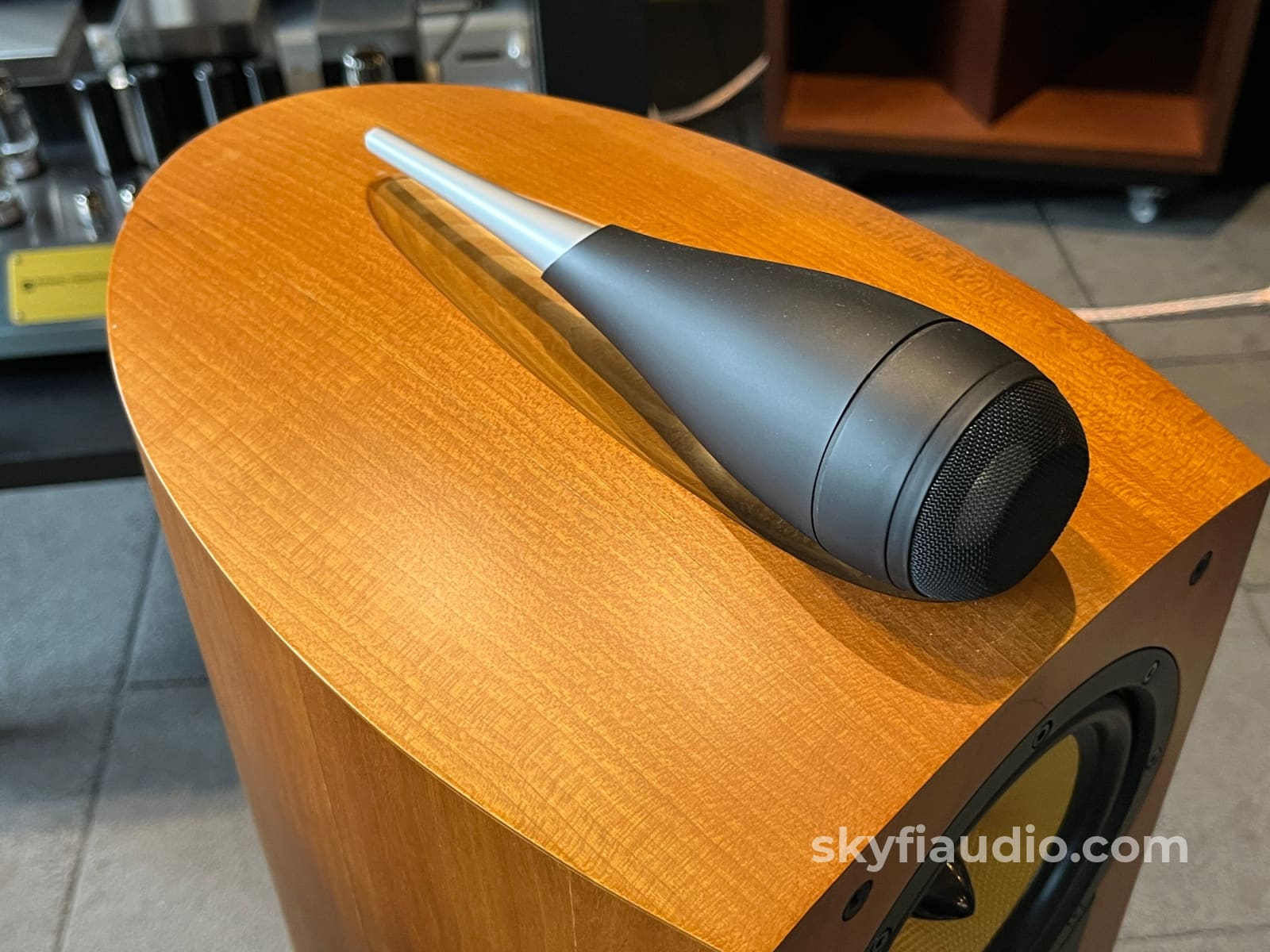 Bowers & Wilkins B&W Nautilus 805 Speakers Cherry Finish- W/ Stands - Speakers