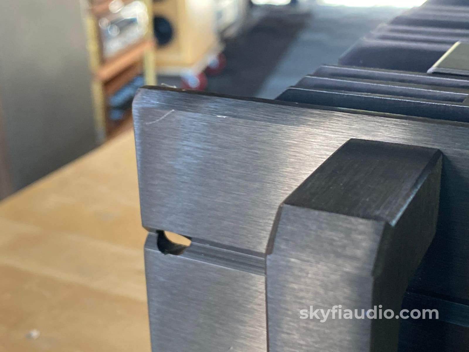Bryston 3B-St Solid State Stereo Amplifier