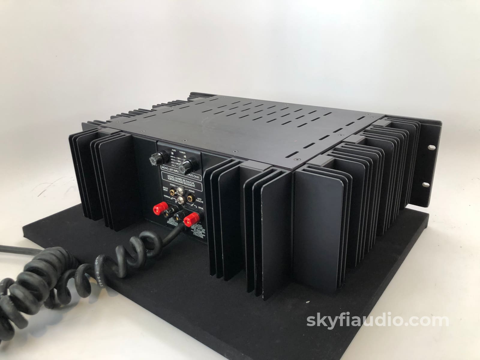 Bryston 4B Solid State Stereo Amplifier 250W