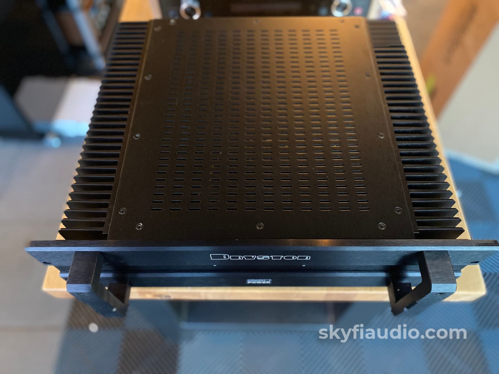 Bryston 4B Sst Amplifier - Big Power