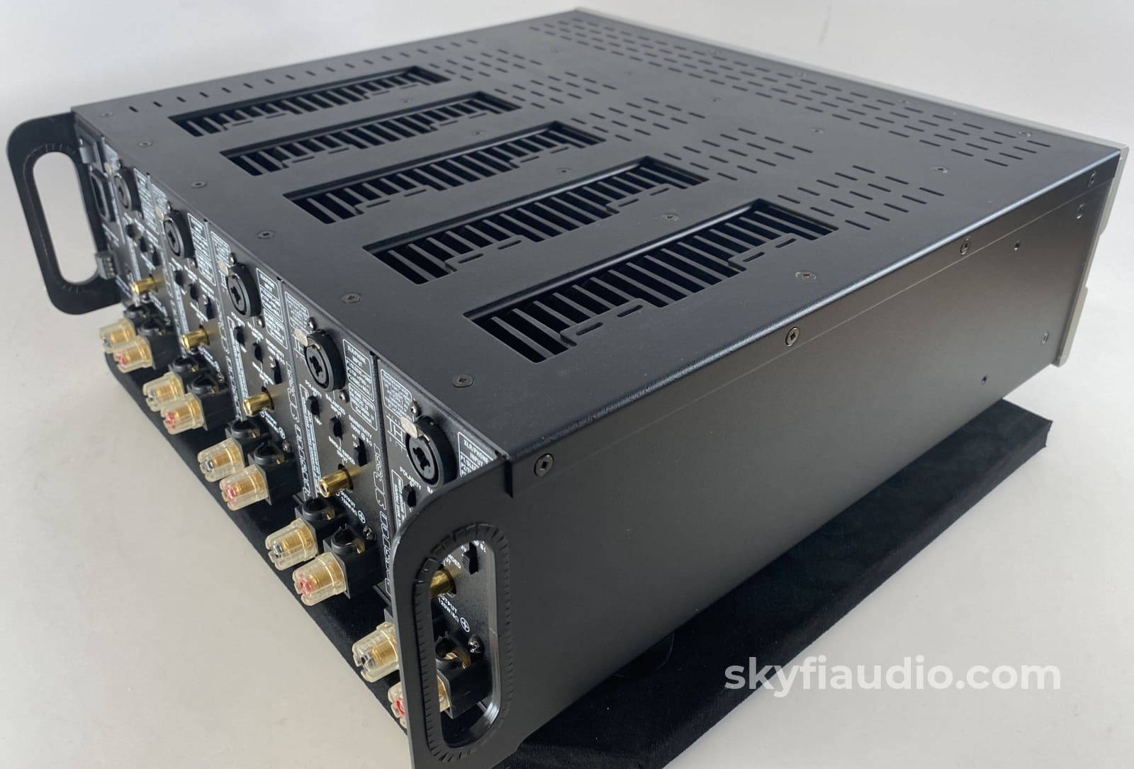 Bryston 9Bsst Home Theater Amplifier - 200W X 5