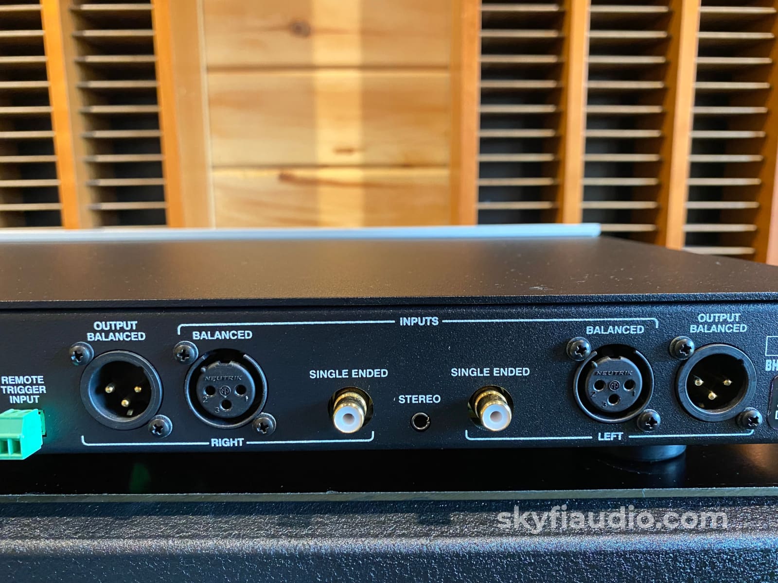 Bryston Bha-1 Balanced Headphone Amplifier