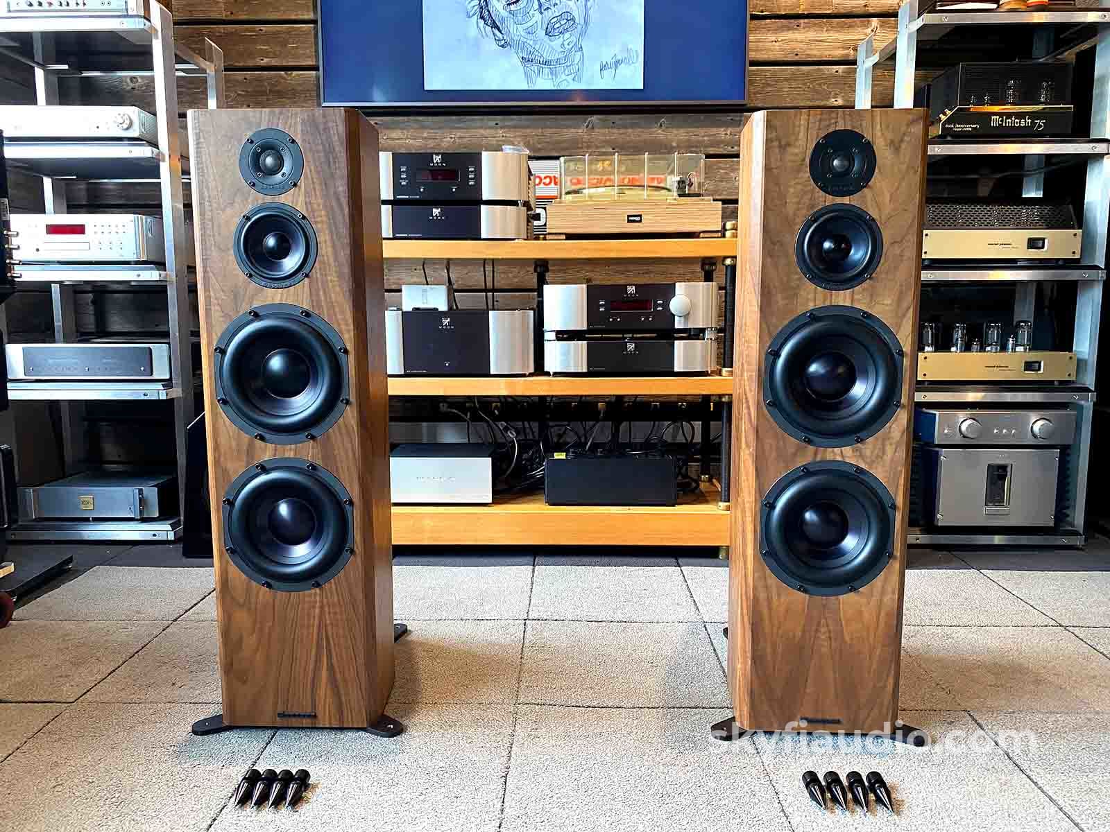 Bryston Middle T 3-Way Loudspeaker - Made In Canada Speakers