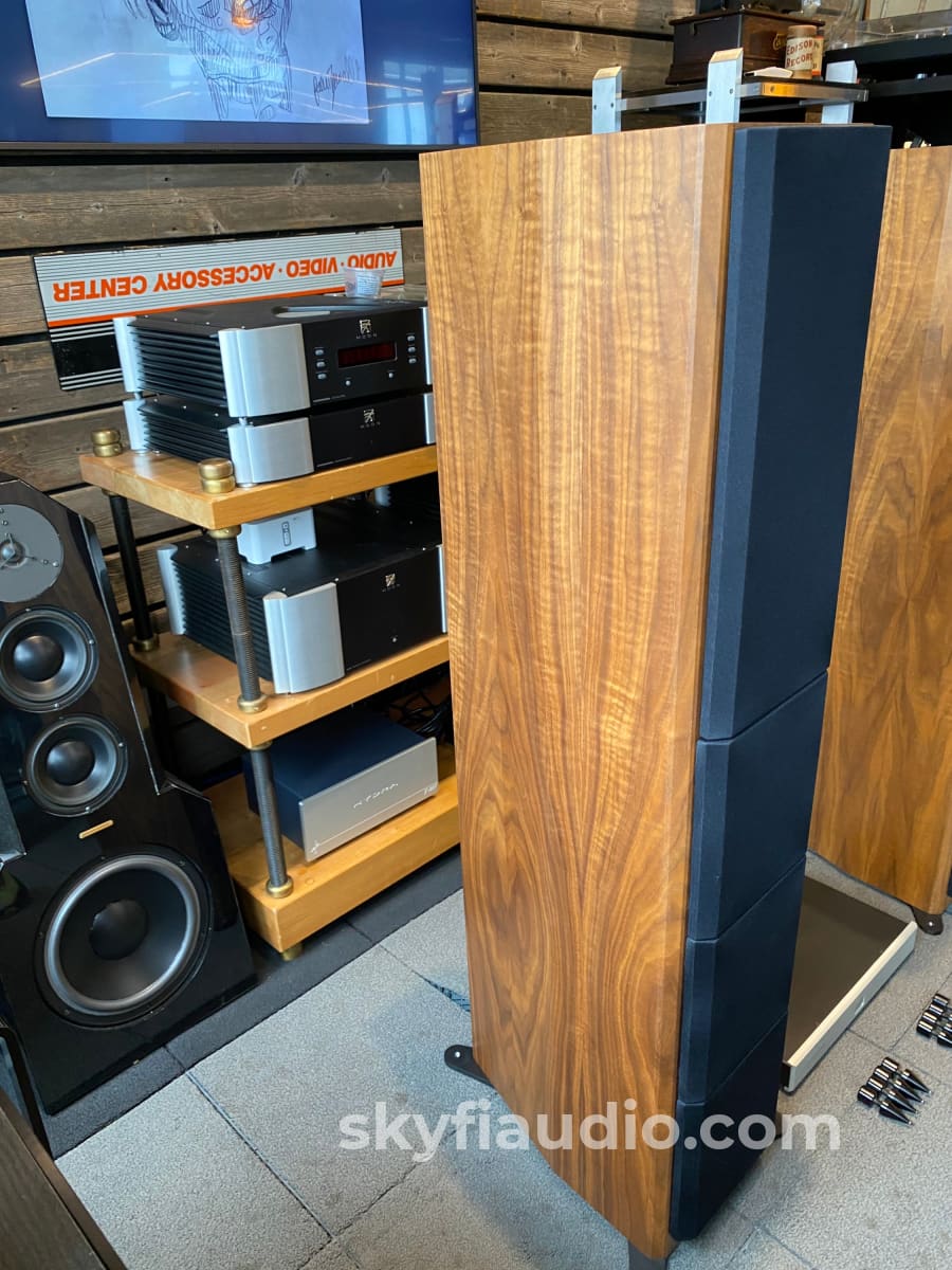 Bryston Middle T 3-Way Loudspeaker - Made In Canada Speakers