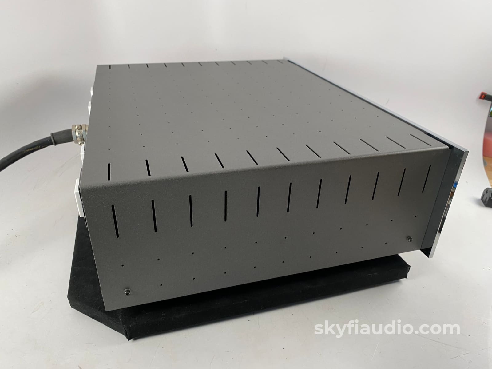 Burmester 948 Power Conditioner