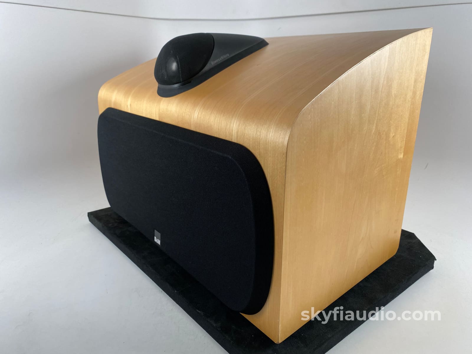 B&W (Bowers & Wilkins) Htm7 Center Channel Speaker Speakers