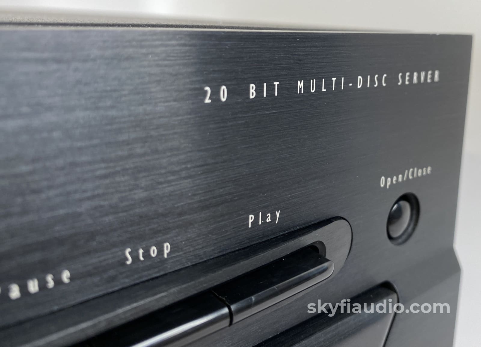 Cal (California Audio Labs) Cl-10 Cd Changer 20-Bit + Hdcd Capable Digital