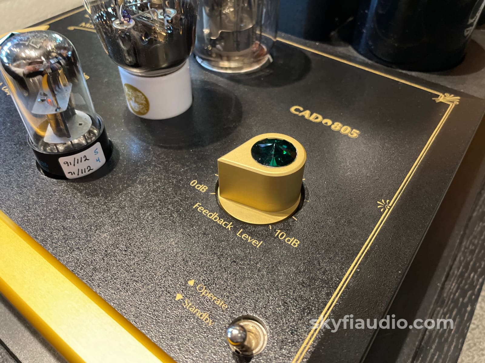 Cary Audio Design Cad-805 - Single-Ended Tube Monoblock Amplifiers With Matching Stands Amplifier