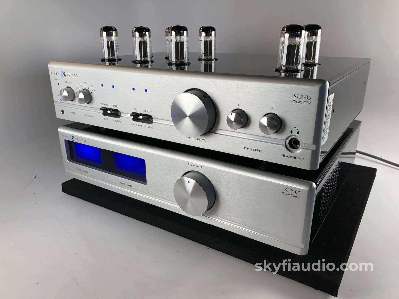 Cary Audio Slp-05 Two Chassis Tube Preamp - Complete And Mint Preamplifier