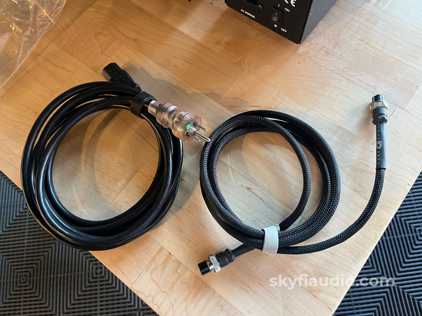 Cary VT-500 Tube Phono Preamplifier Preamplifier