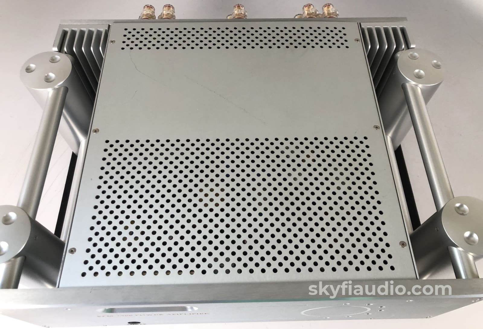 Chord Spm-2400 Multi-Channel Amplifier - 5 X 135W