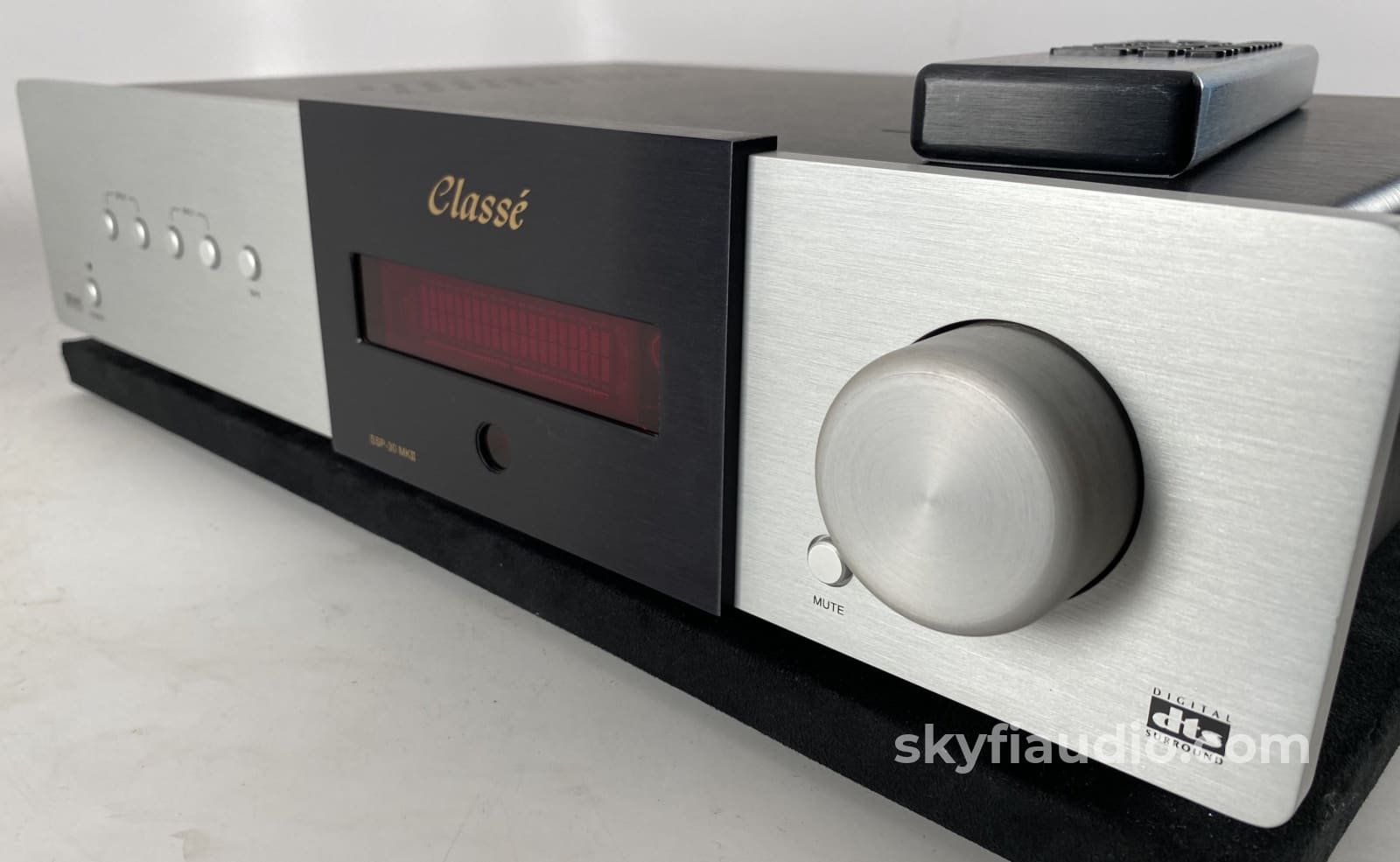 Classe Audio Ssp-30 Preamplifier/Processor Preamplifier