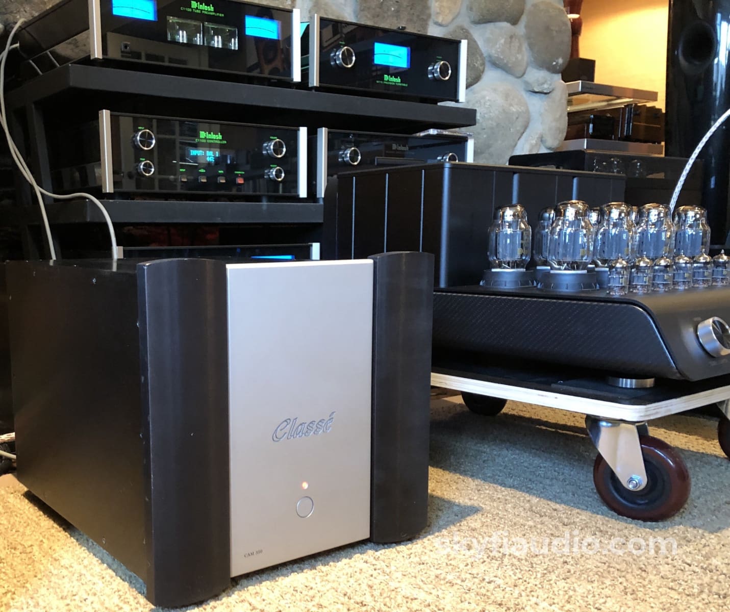 Classe Cam-350 Monoblock Amplifiers - 350W Made In Canada Amplifier