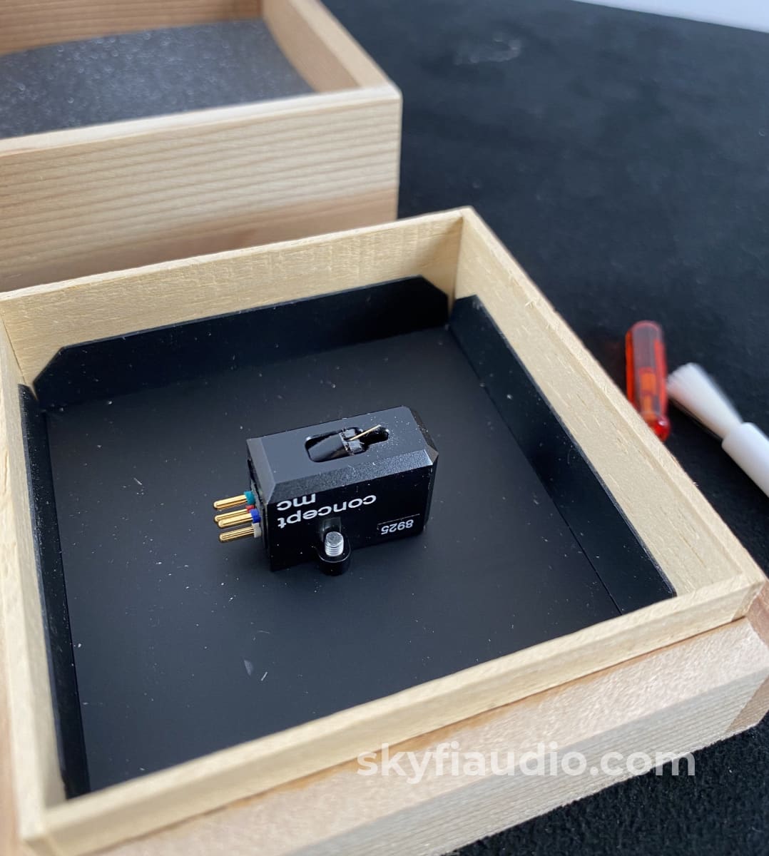 Clearaudio Concept Mc (Moving Coil) Cartridge Light Use Phono