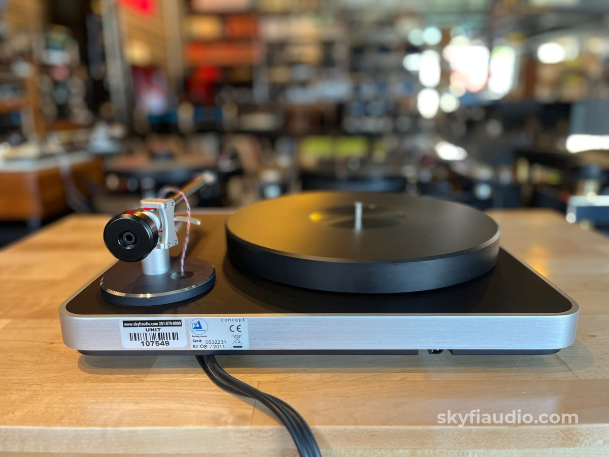 Clearaudio Concept Turntable W/ New Hana SH MKII Cartridge - Turntable