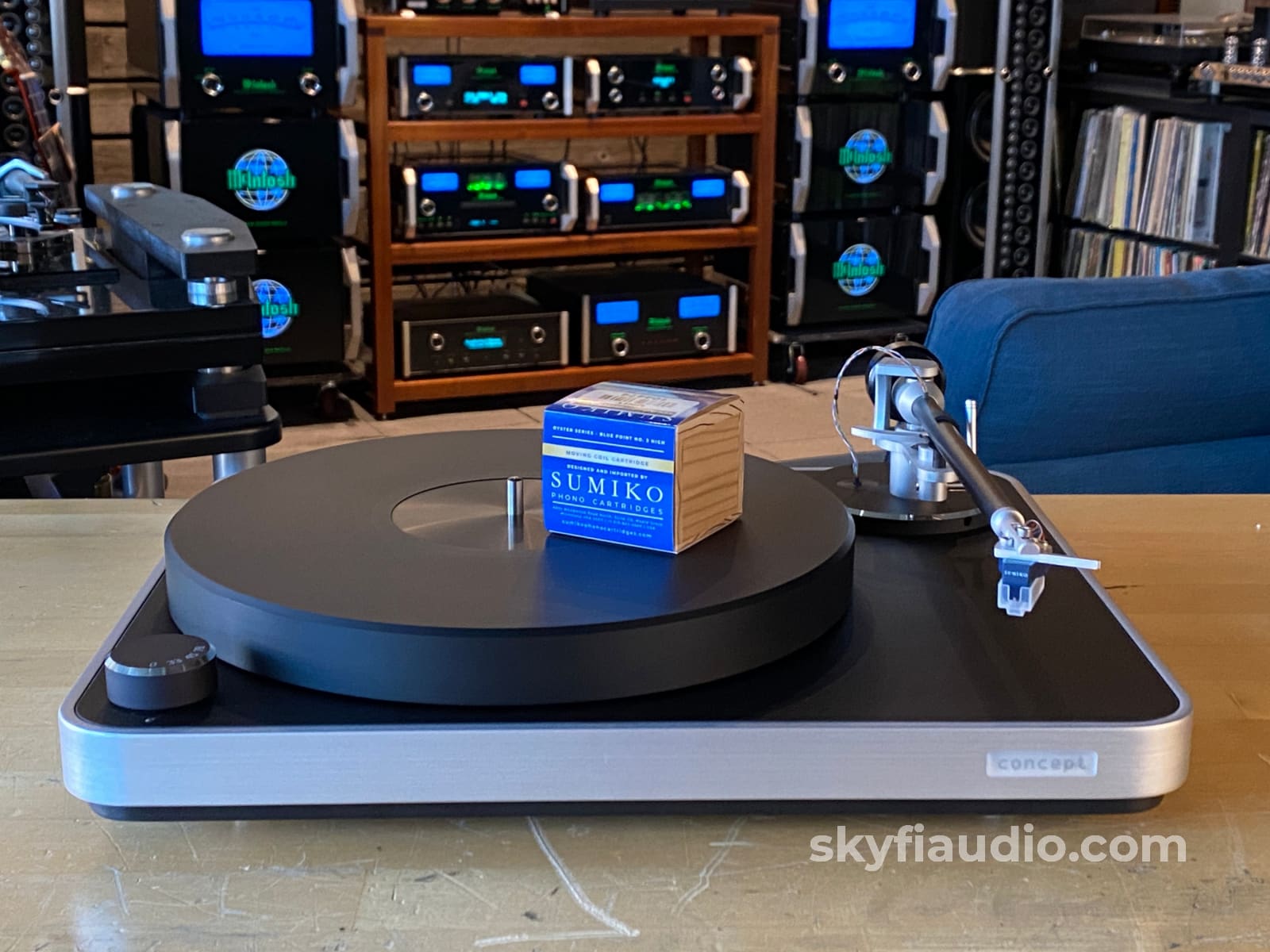Clearaudio Concept Turntable With Upgraded Sumiko Phono Cartridge Turntable