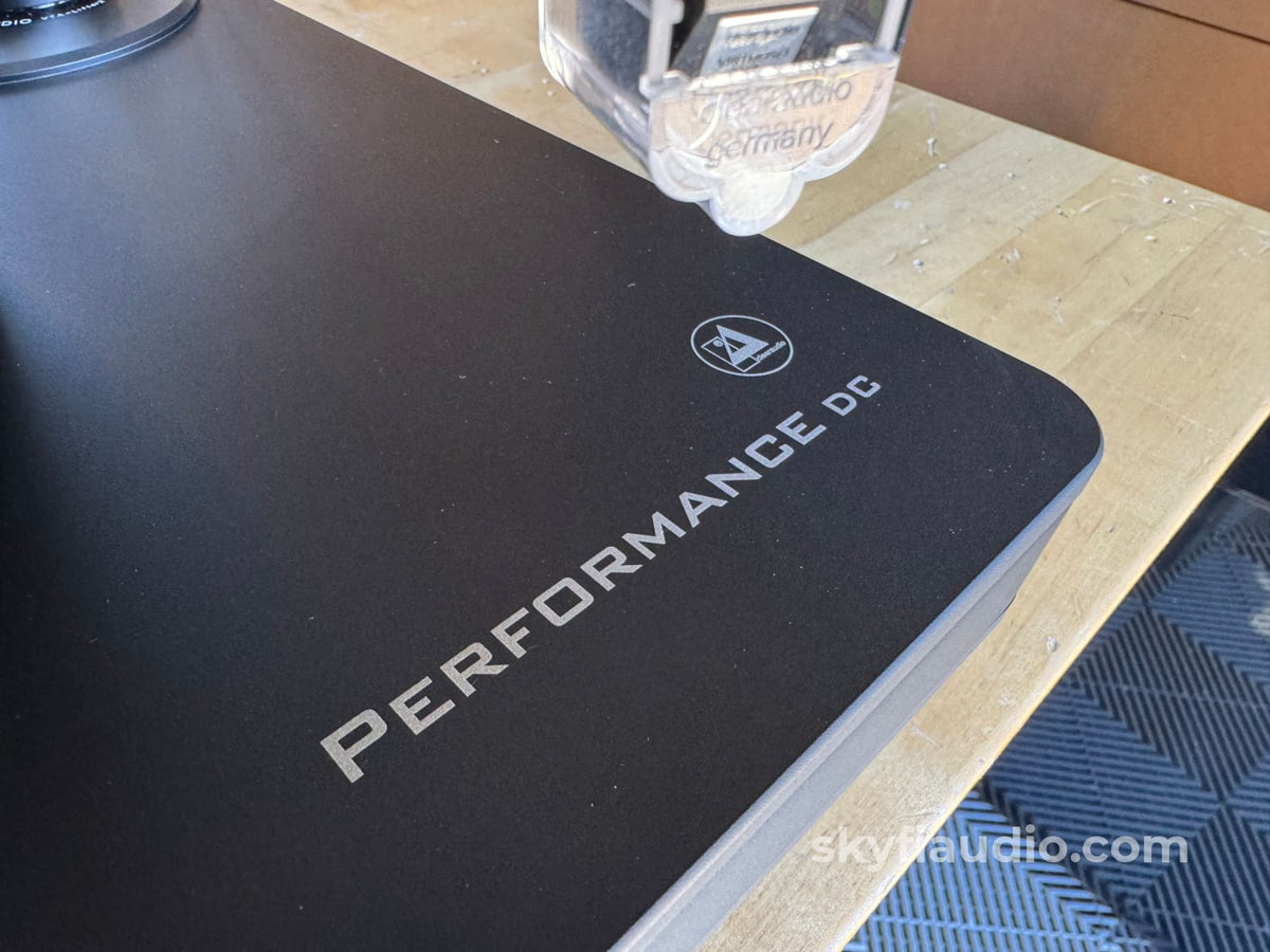 Clearaudio Performance Dc Air Turntable Complete With Many Upgrades