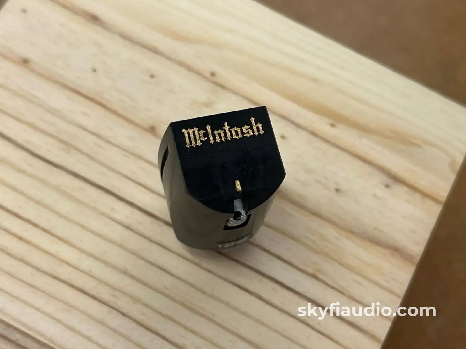 Clearaudio x McIntosh Virtuoso V2 Ebony MM Phono Cartridge - Sealed In Box Phono Cartridge