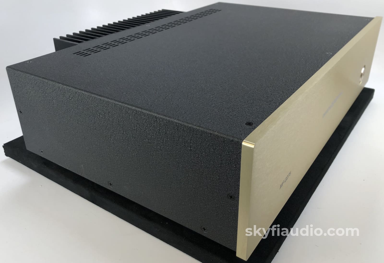 Conrad-Johnson Mf2275 Solid State Amplifier - Like New In Box