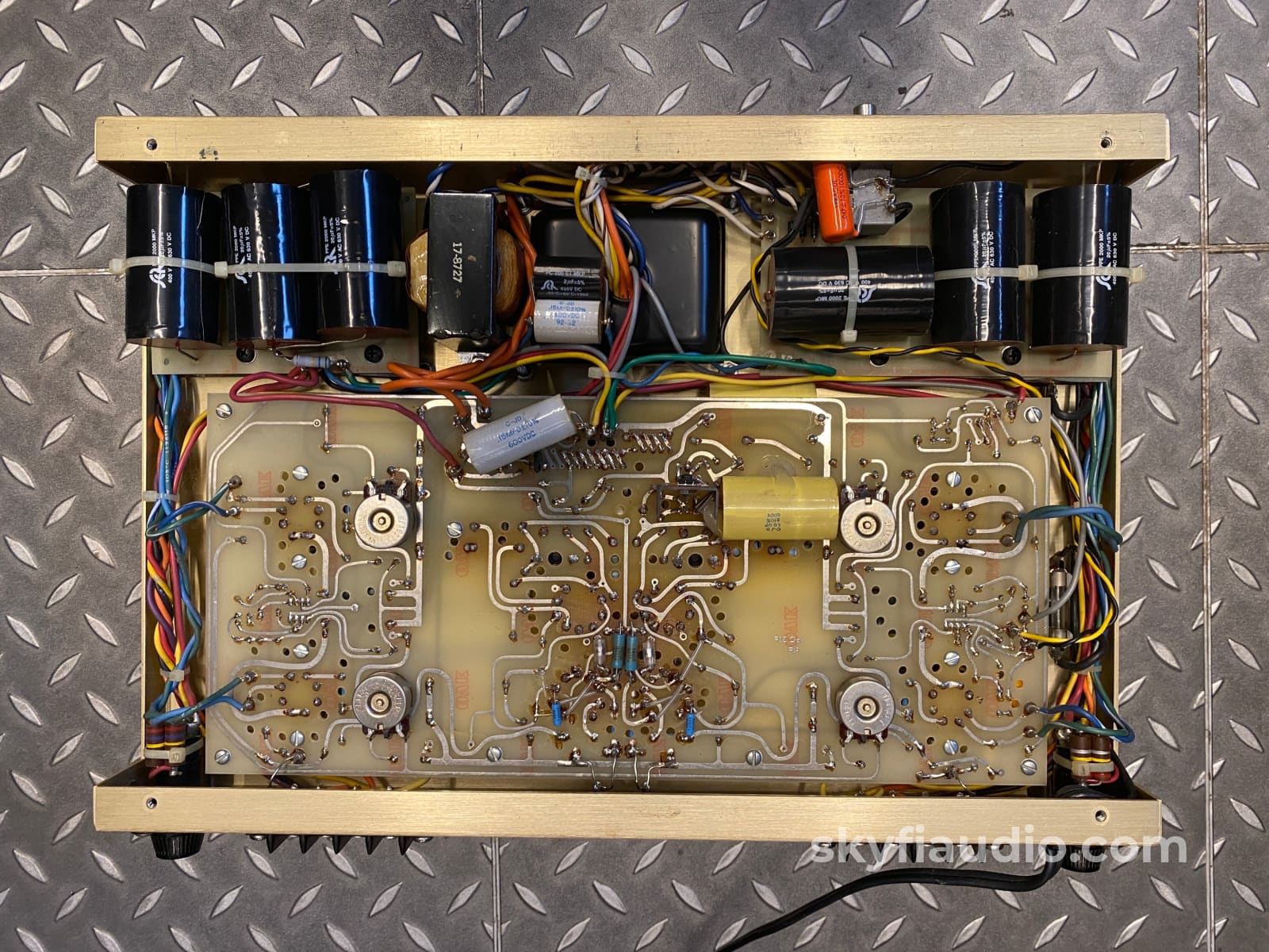 Conrad Johnson Mv52 Tube Amplifier - Factory Upgraded