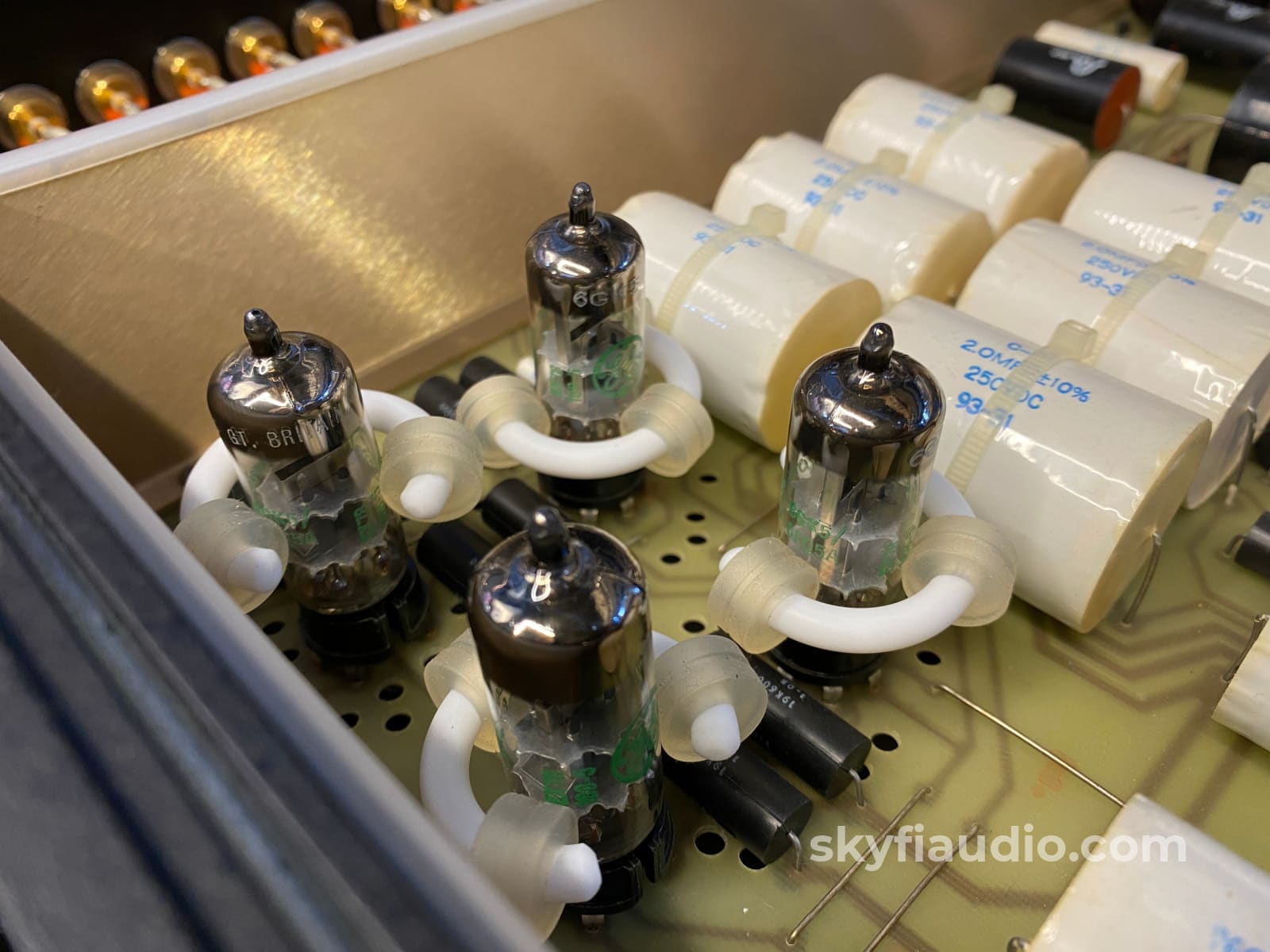 Conrad Johnson Premier Fourteen 14 Line-Stage Tube Preamp With Remote Control Preamplifier