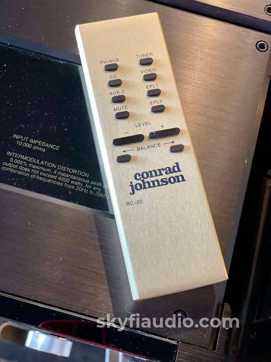 Conrad Johnson Premier Fourteen 14 Line-Stage Tube Preamp With Remote Control Preamplifier