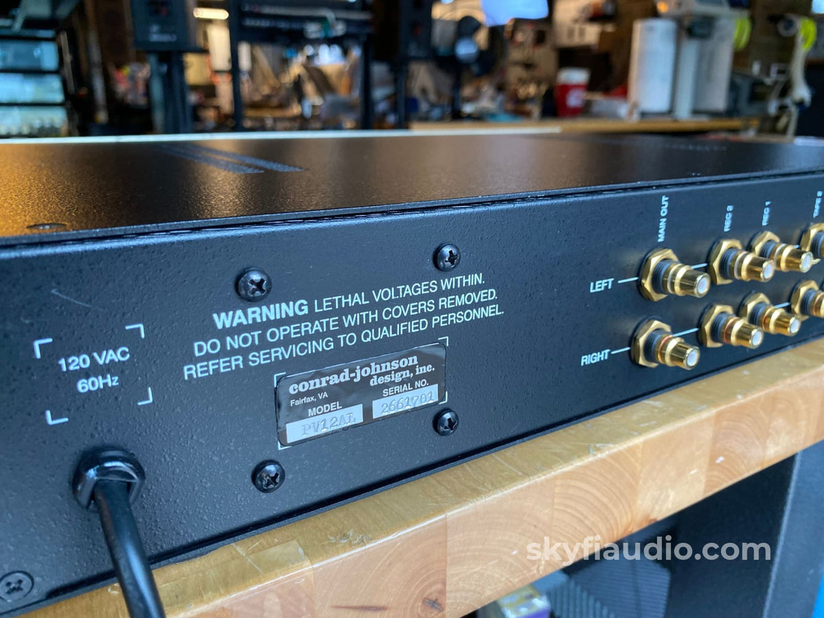 Conrad Johnson Pv12 Line Stage Tube Preamp Preamplifier