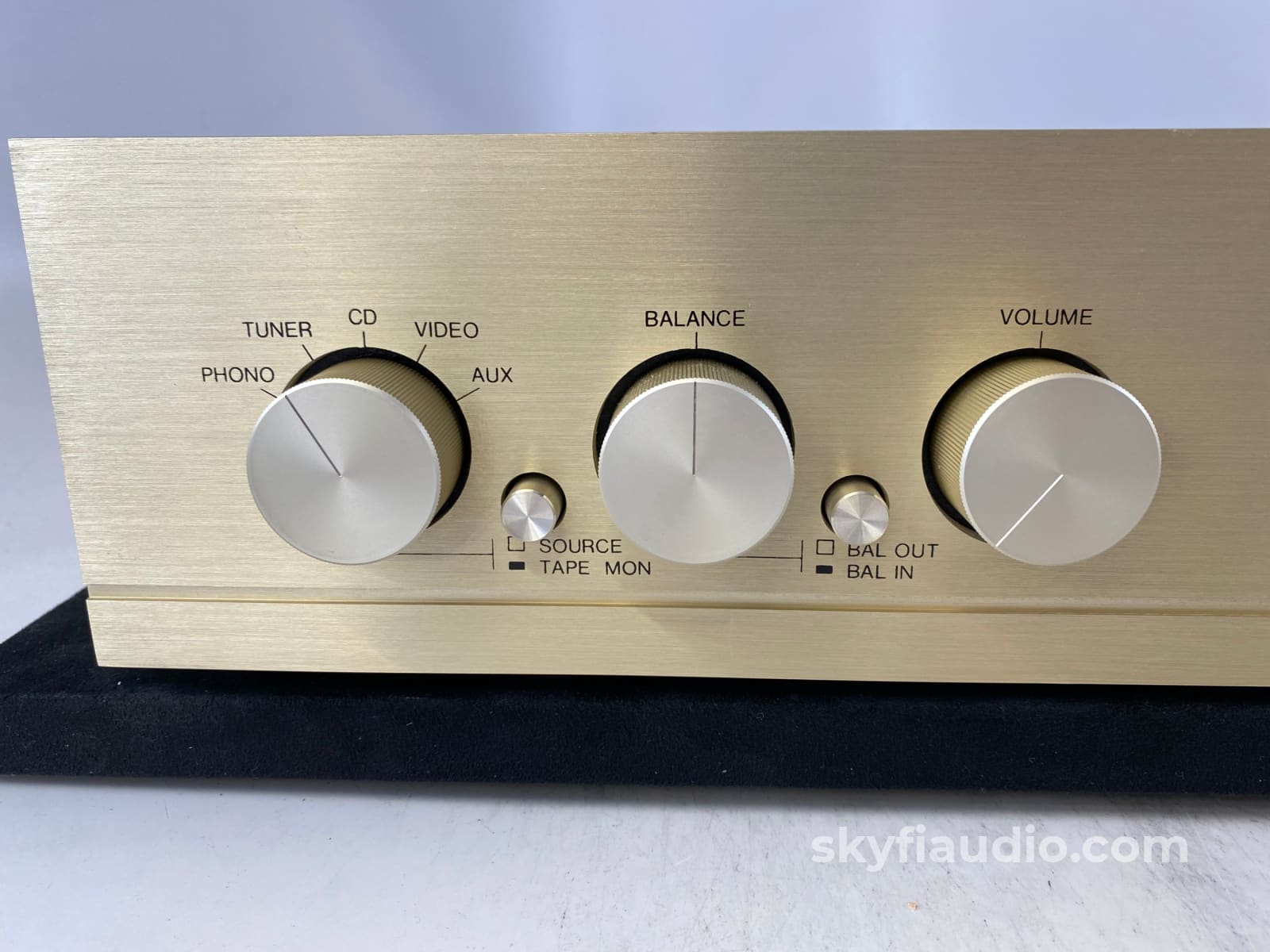Conrad Johnson Pv10A All Tube Preamp With Phono Input Preamplifier