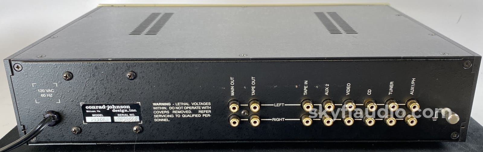 Conrad Johnson Pv10A All Tube Preamp With Phono Input Preamplifier