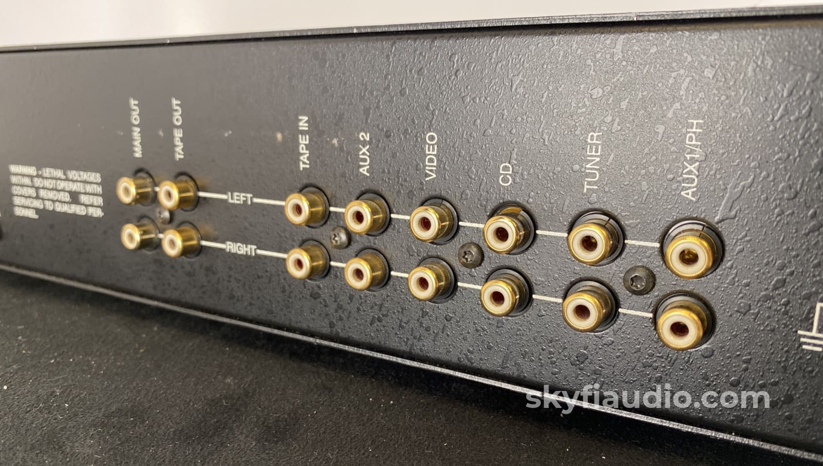 Conrad Johnson Pv10A All Tube Preamp With Phono Input Preamplifier