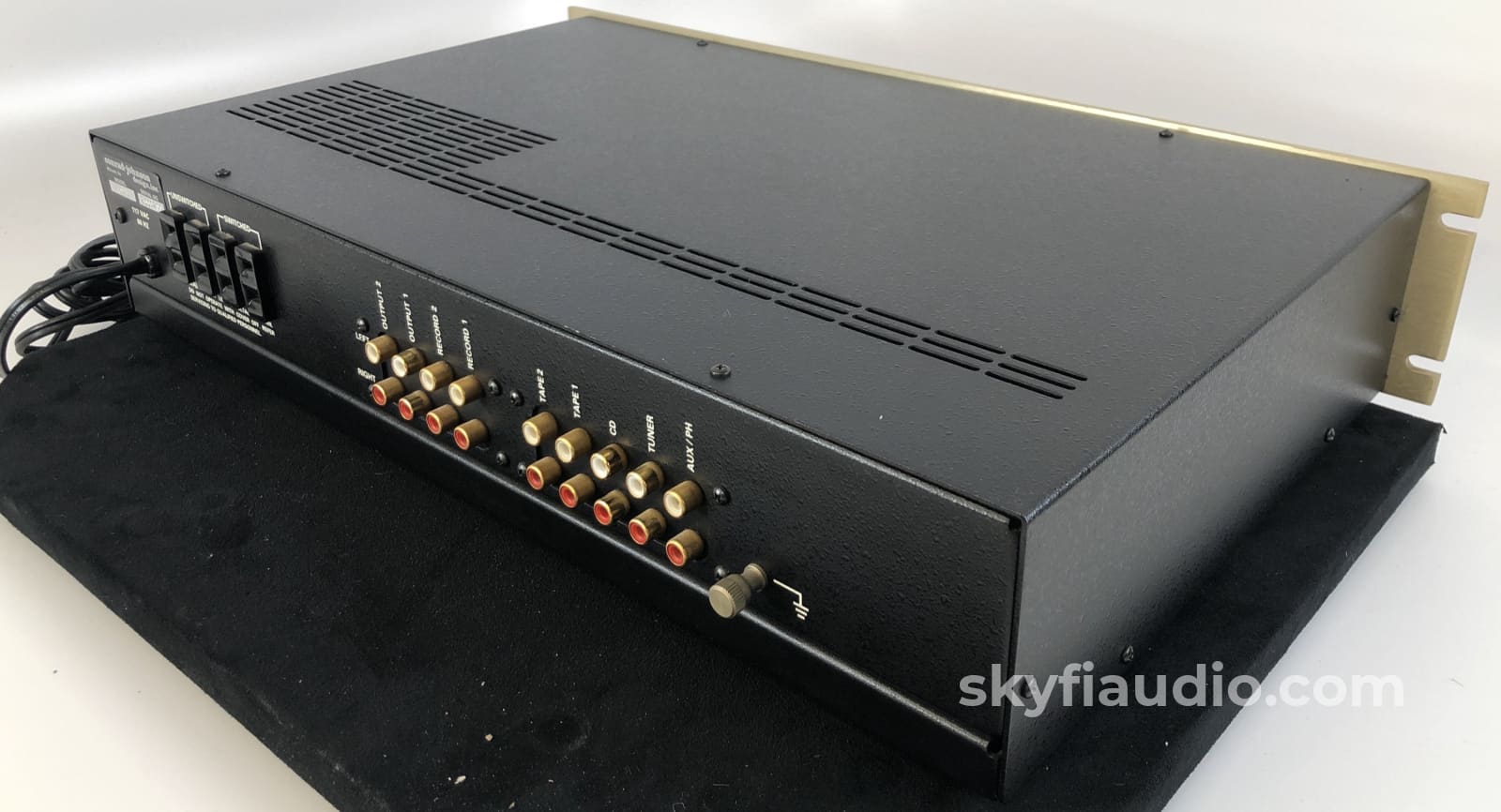 Conrad-Johnson Pv11L All Tube Line Stage Preamplifier