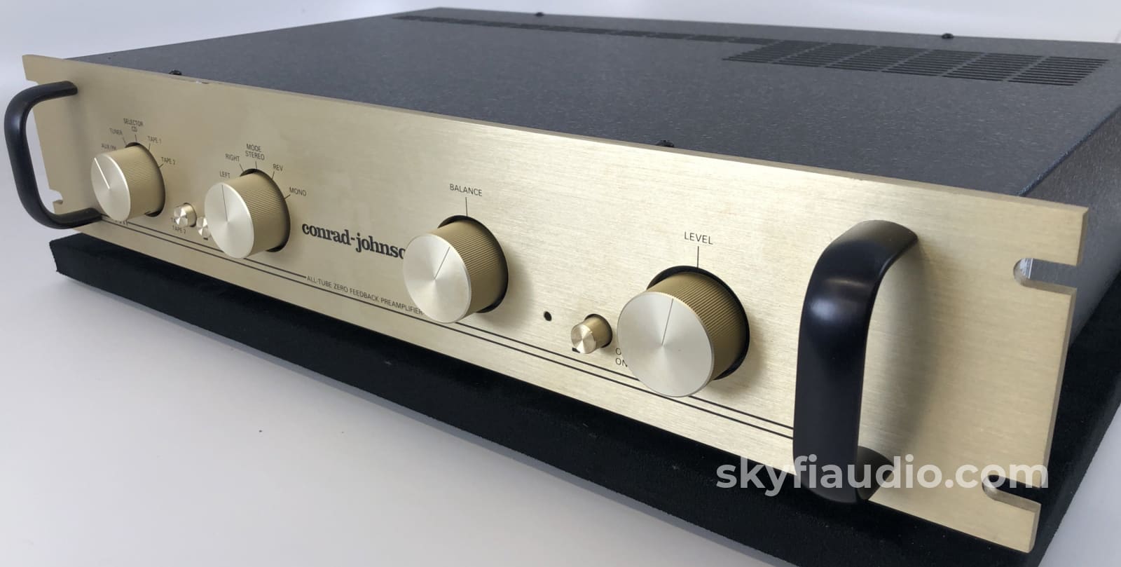 Conrad-Johnson Pv11L All Tube Line Stage Preamplifier