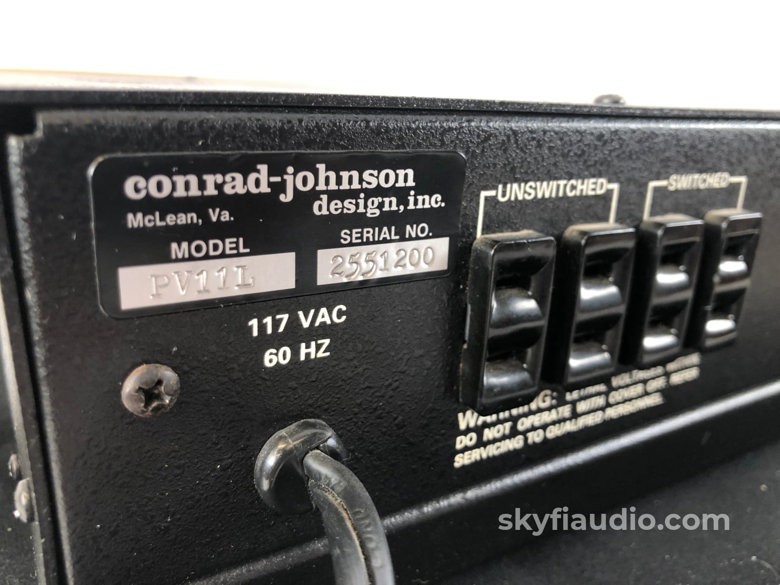 Conrad-Johnson Pv11L All Tube Line Stage Preamplifier