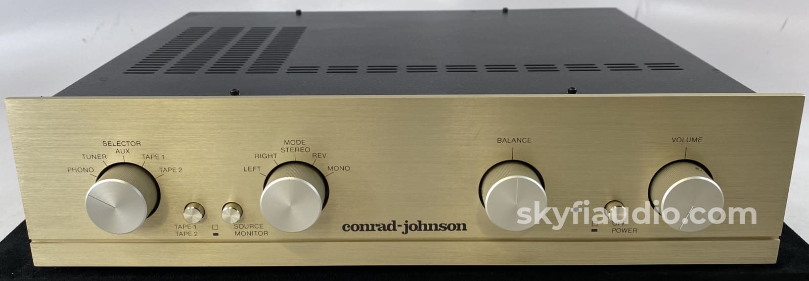 Conrad Johnson Pv5 All-Tube Preamplifier With Phono