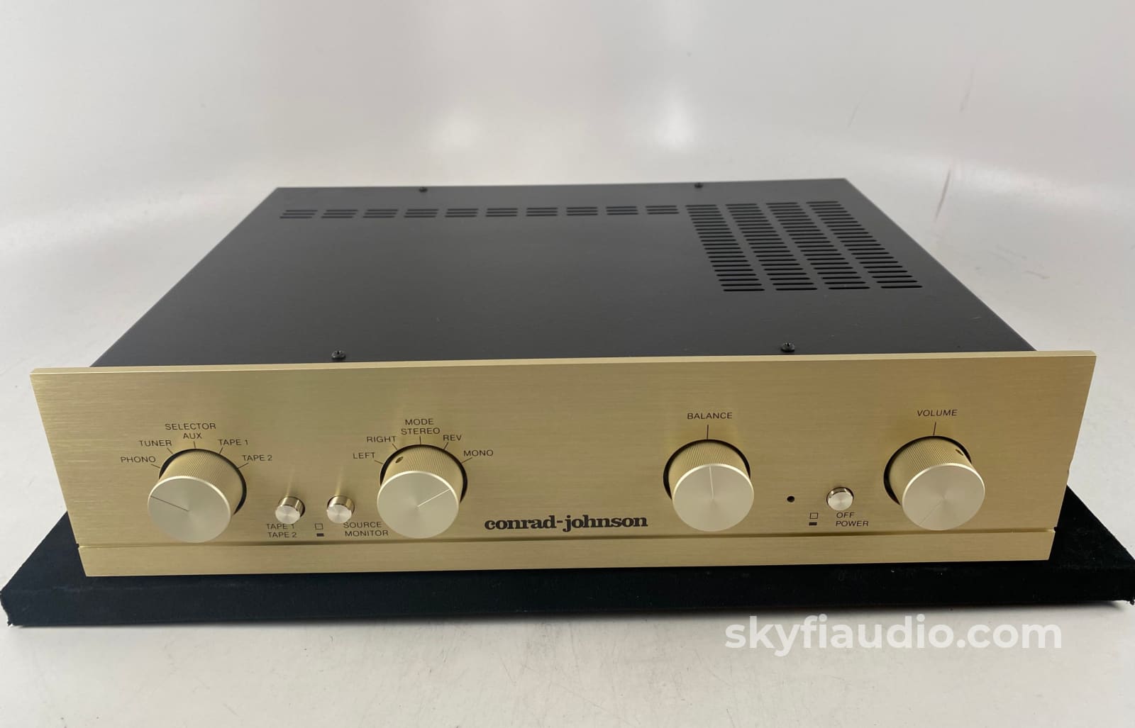 Conrad Johnson Pv5 All-Tube Preamplifier With Phono - Serviced