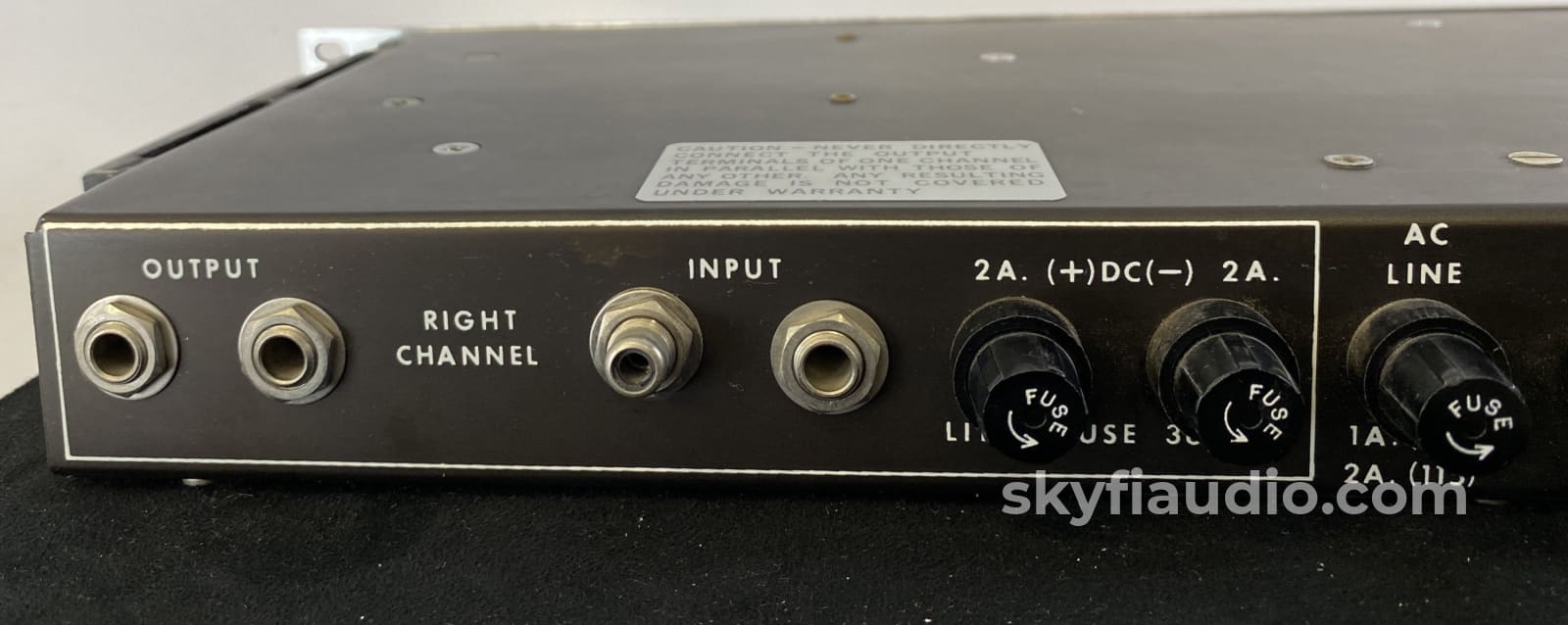 Crown D-40 Vintage Dual Channel Studio Amplifier