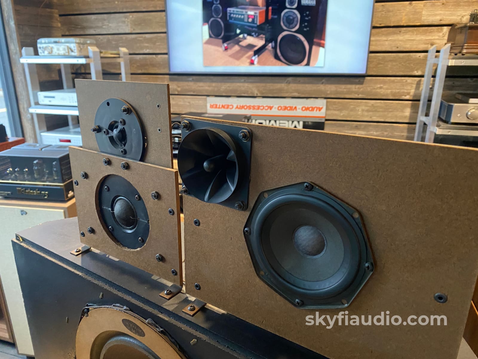 Dalquist Dq-10 Vintage Speaker Pair W/ Stands Speakers