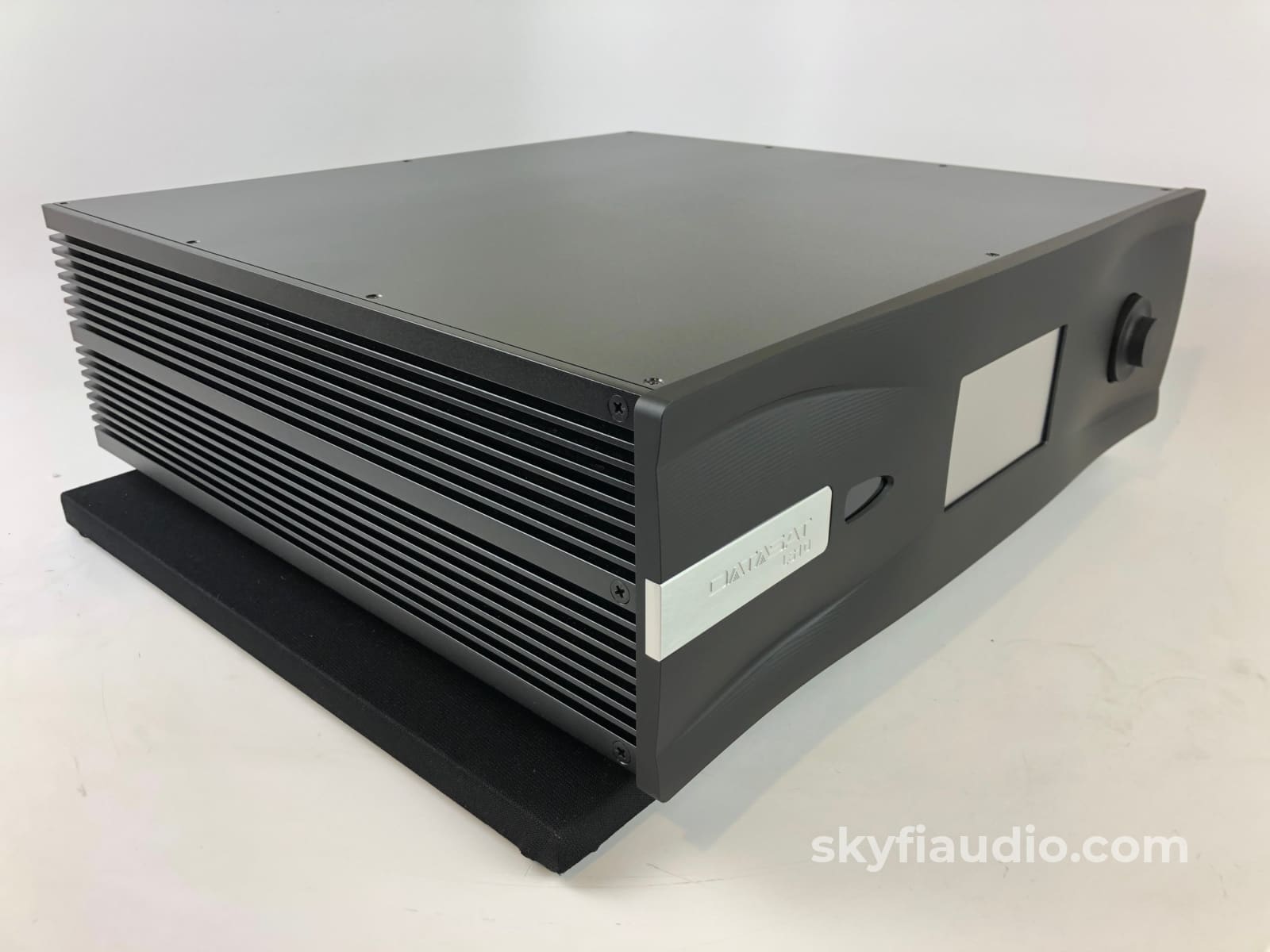 Datasat Digital Ls10 Theater Audio Processor Preamplifier