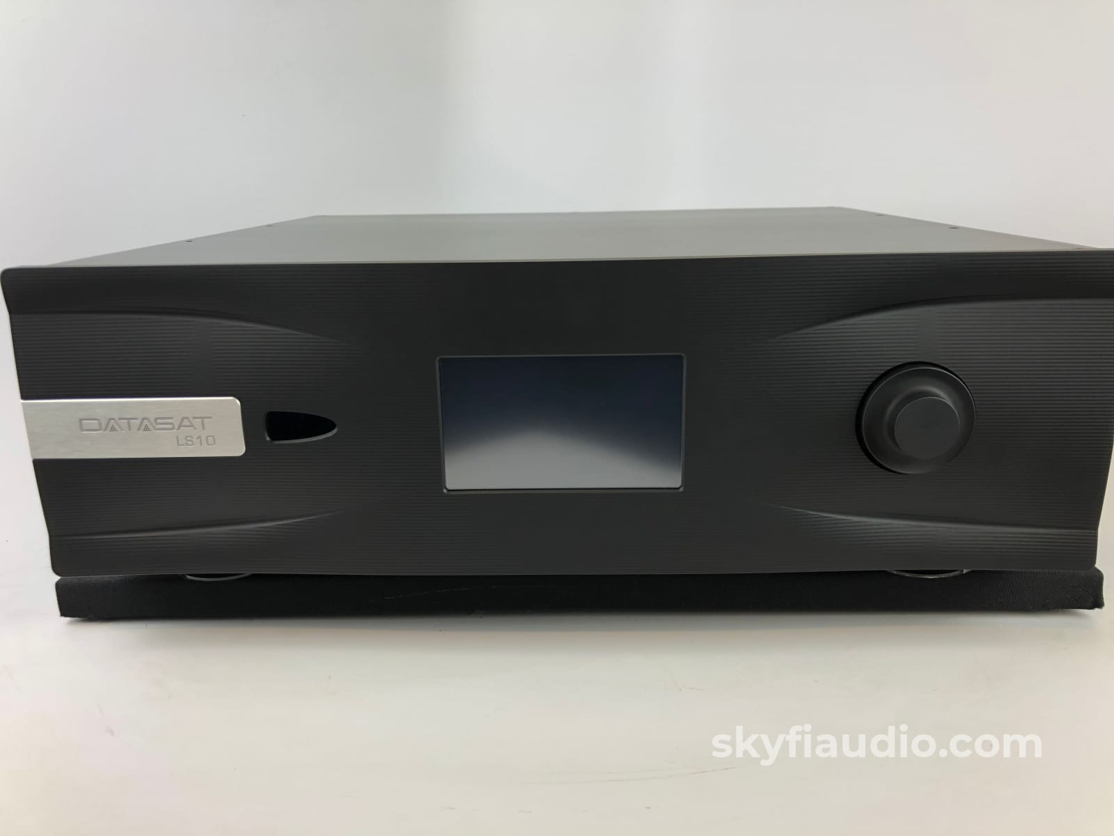 Datasat Digital Ls10 Theater Audio Processor Preamplifier