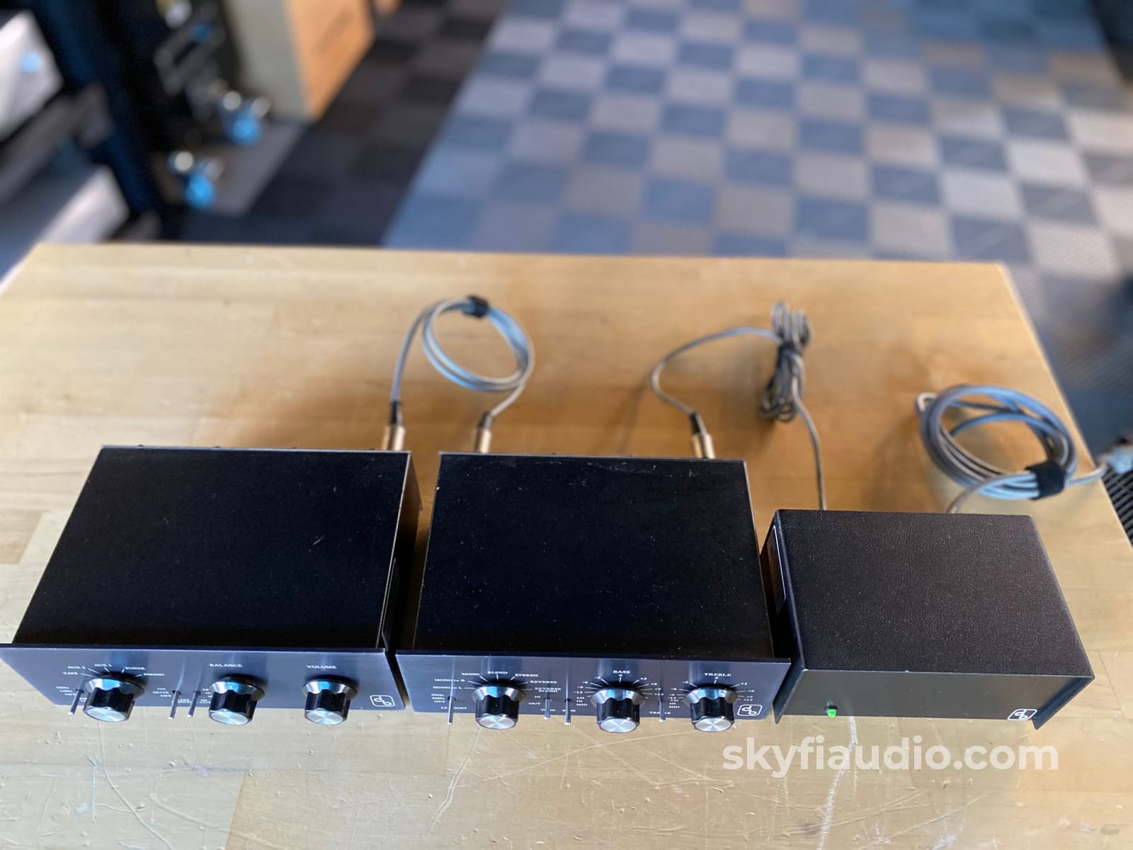 Db Systems Db-1 Db-5 Db-2 Preamp Tone Control Power Supply W/ Phono Preamplifier