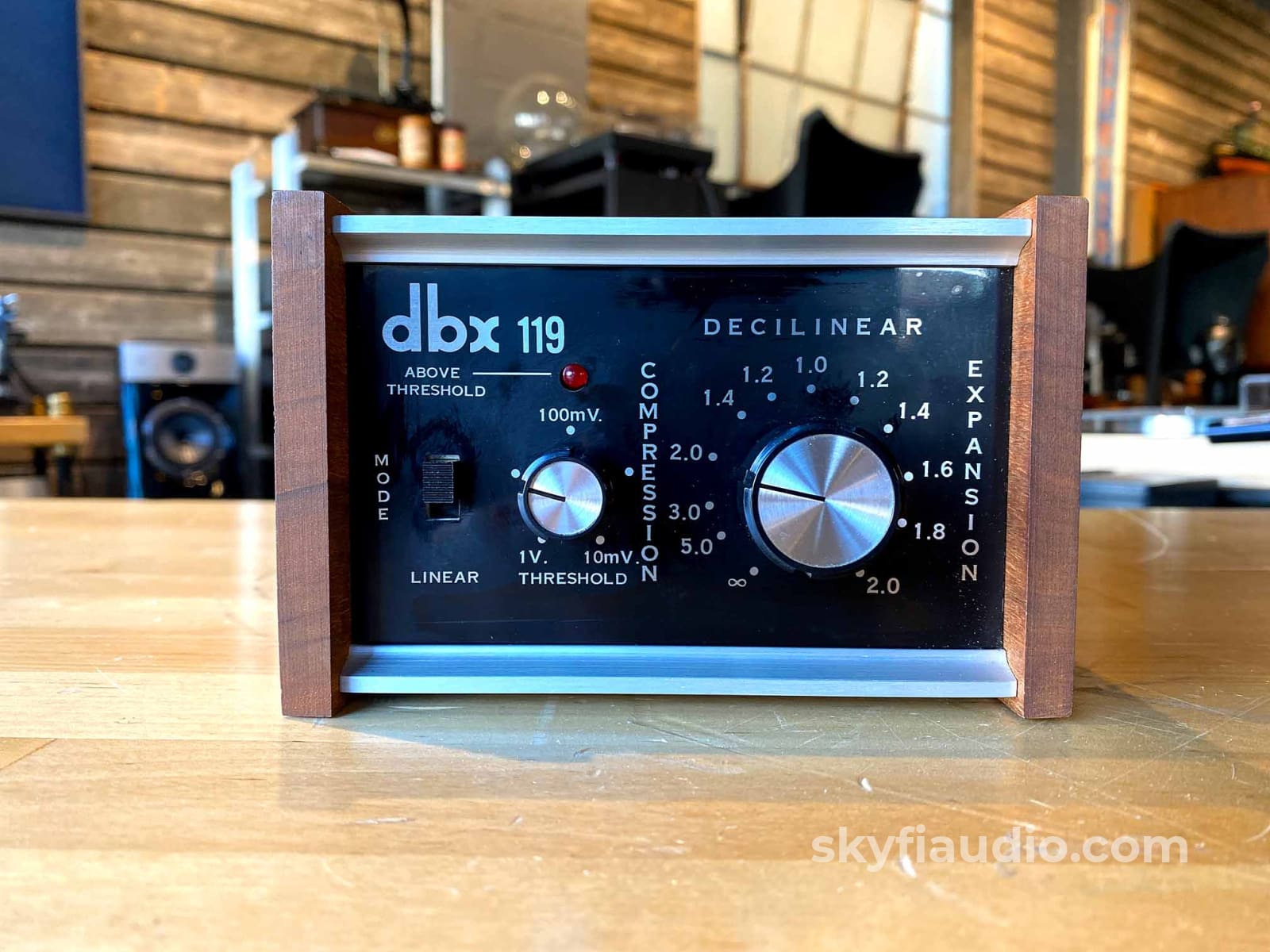 dbx 119 Dynamic Range Expander