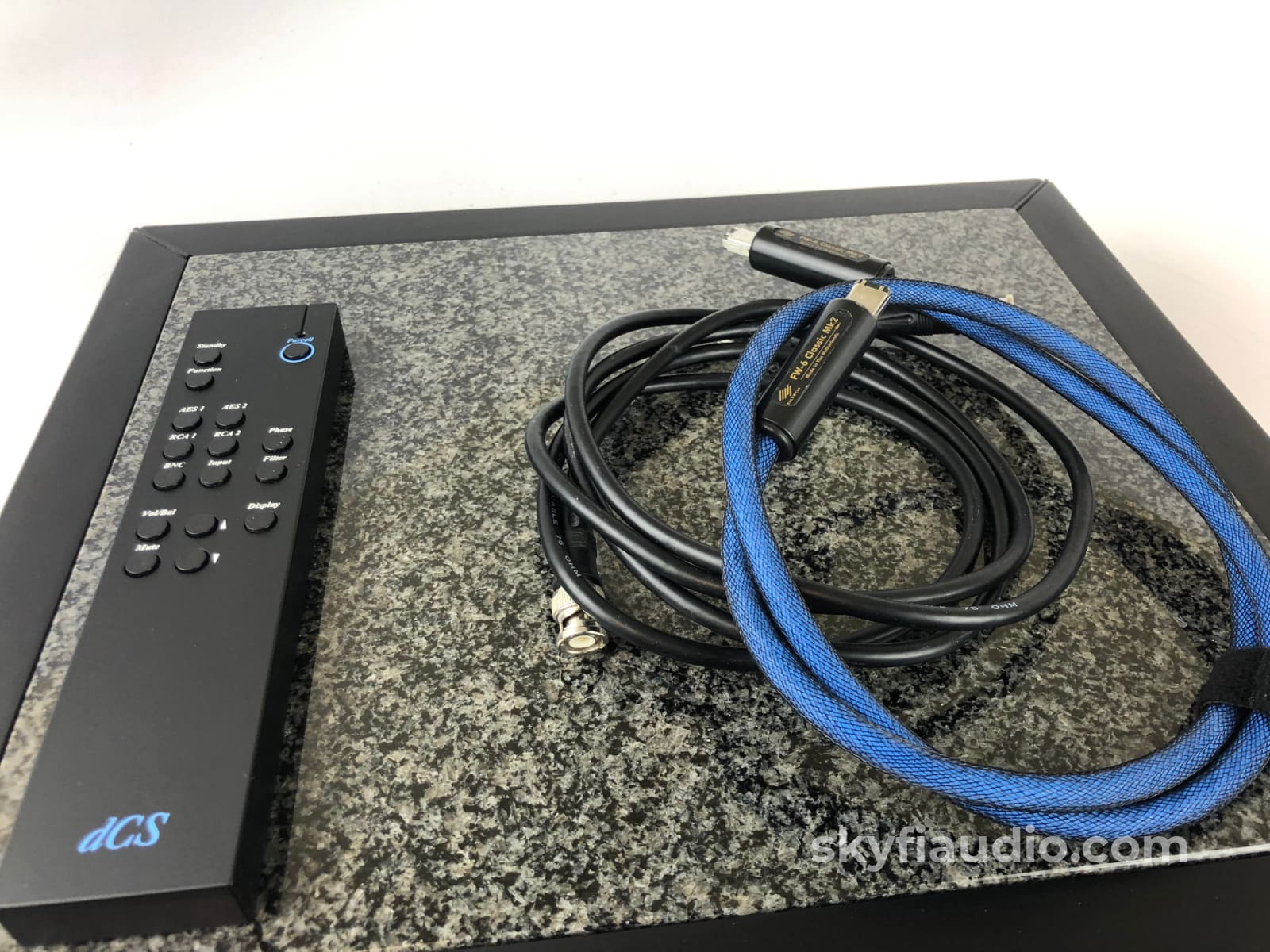Dcs Elgar Plus Dac - Dsd Capable Super Rare Cd + Digital