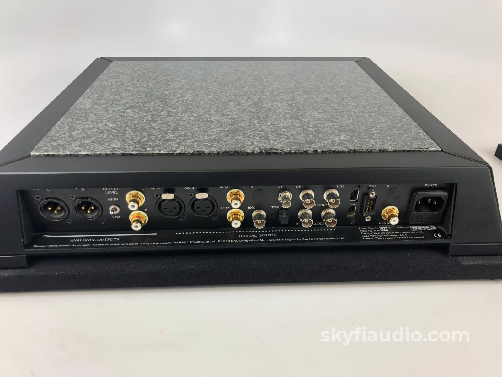 Dcs Elgar Plus Dac - Dsd Capable Super Rare Cd + Digital