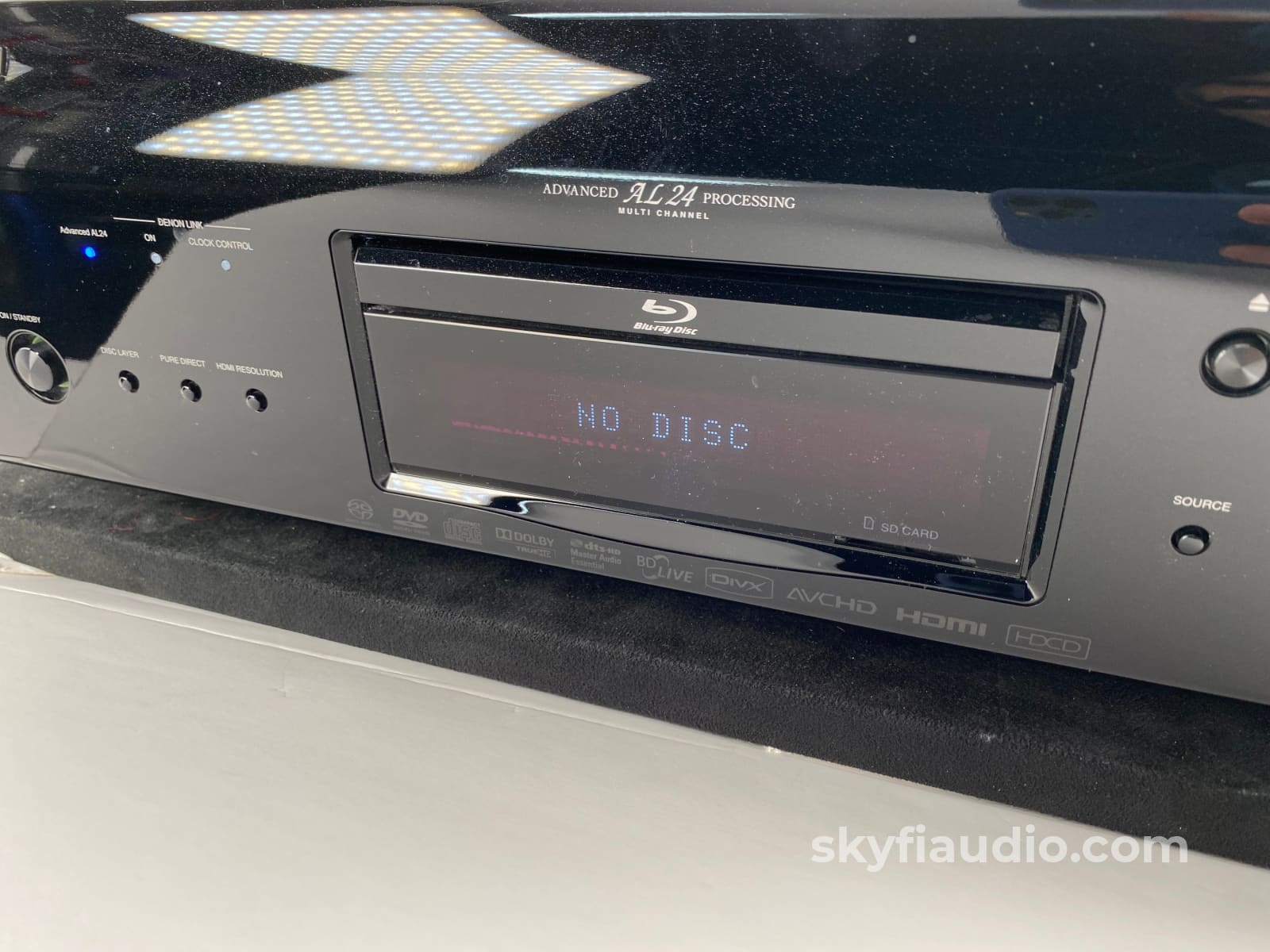 Denon 100Th Anniversary Universal Sacd / Cd Blu-Ray Player Dbp-A100 + Digital