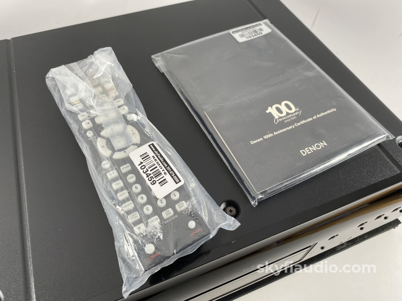 Denon 100Th Anniversary Universal Sacd / Cd Blu-Ray Player Dbp-A100 + Digital