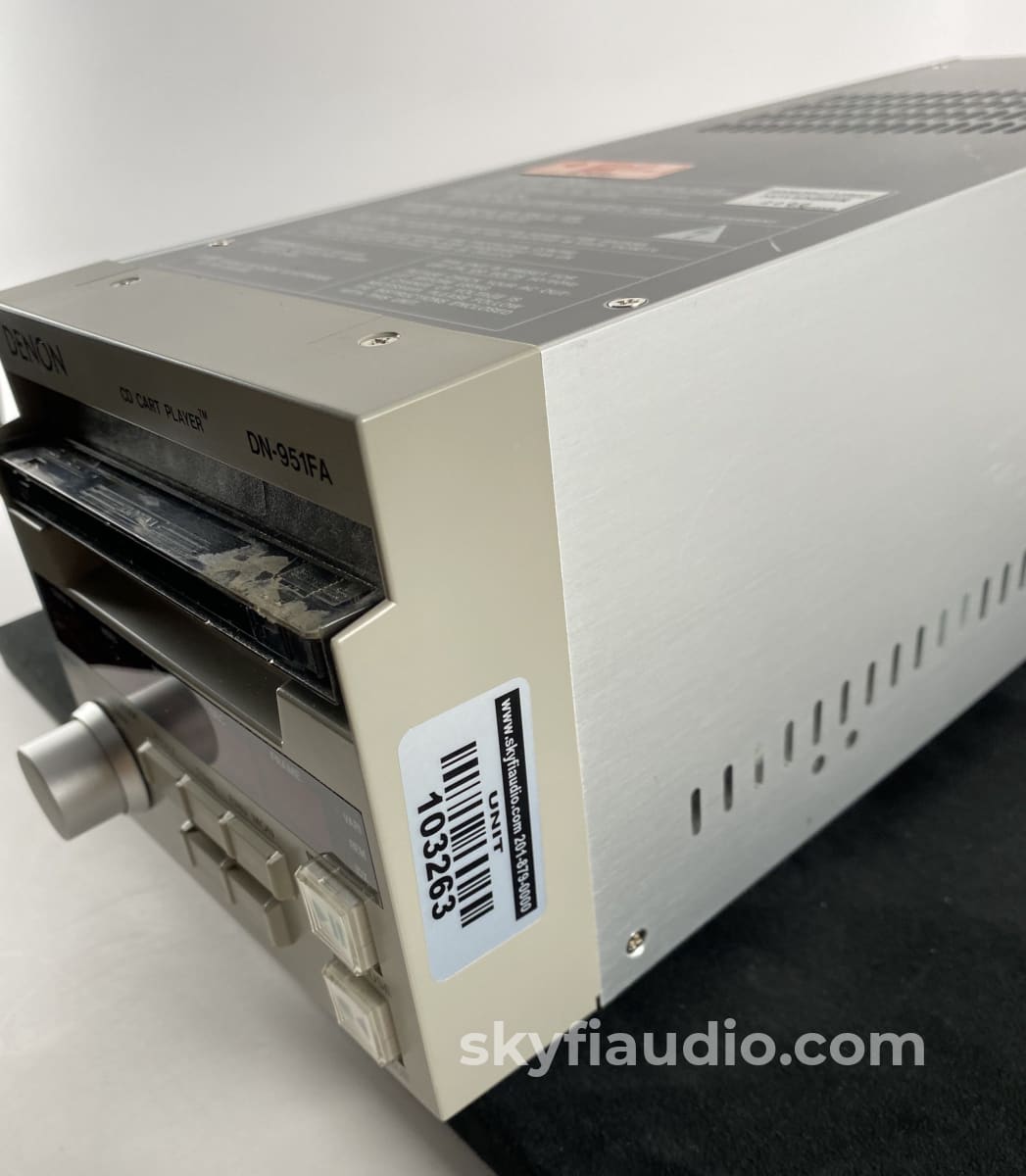 Denon Dn-951Fa Professional Broadcast Quality Cd Player + Digital