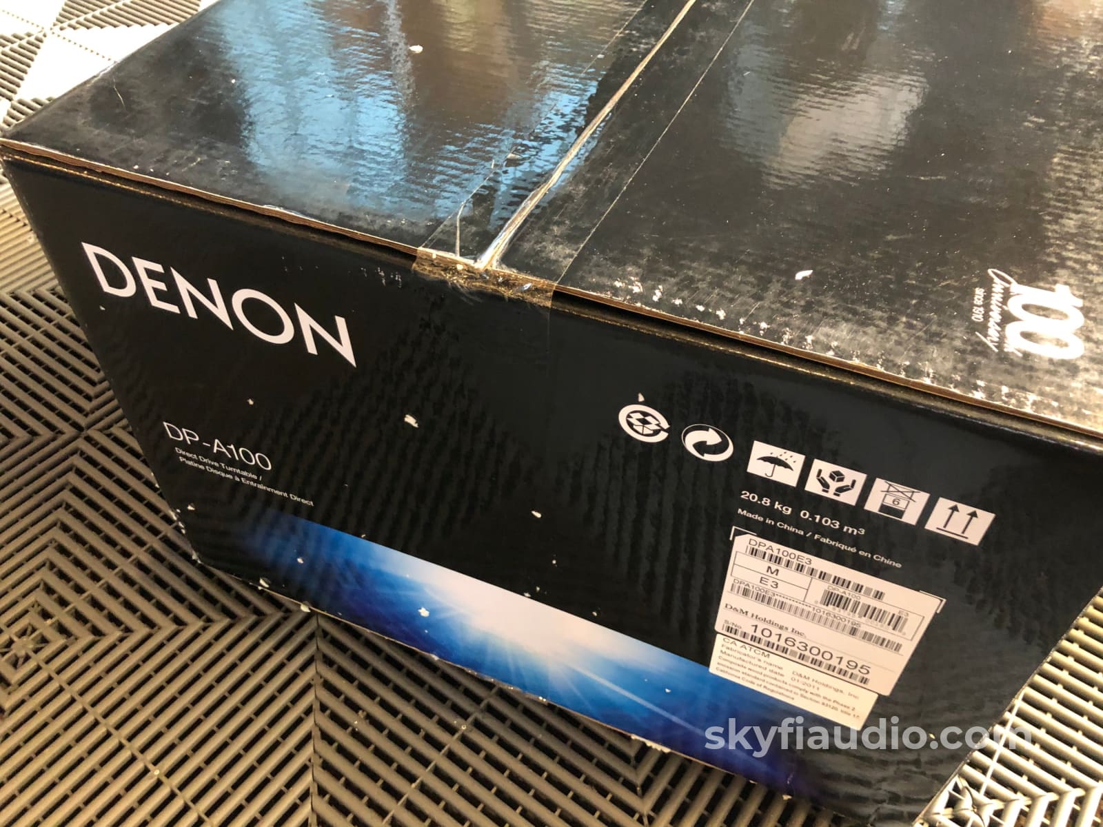 Denon Dp-A100 - 100Th Anniversary Limited Edition Turntable New Sealed Box Very Rare