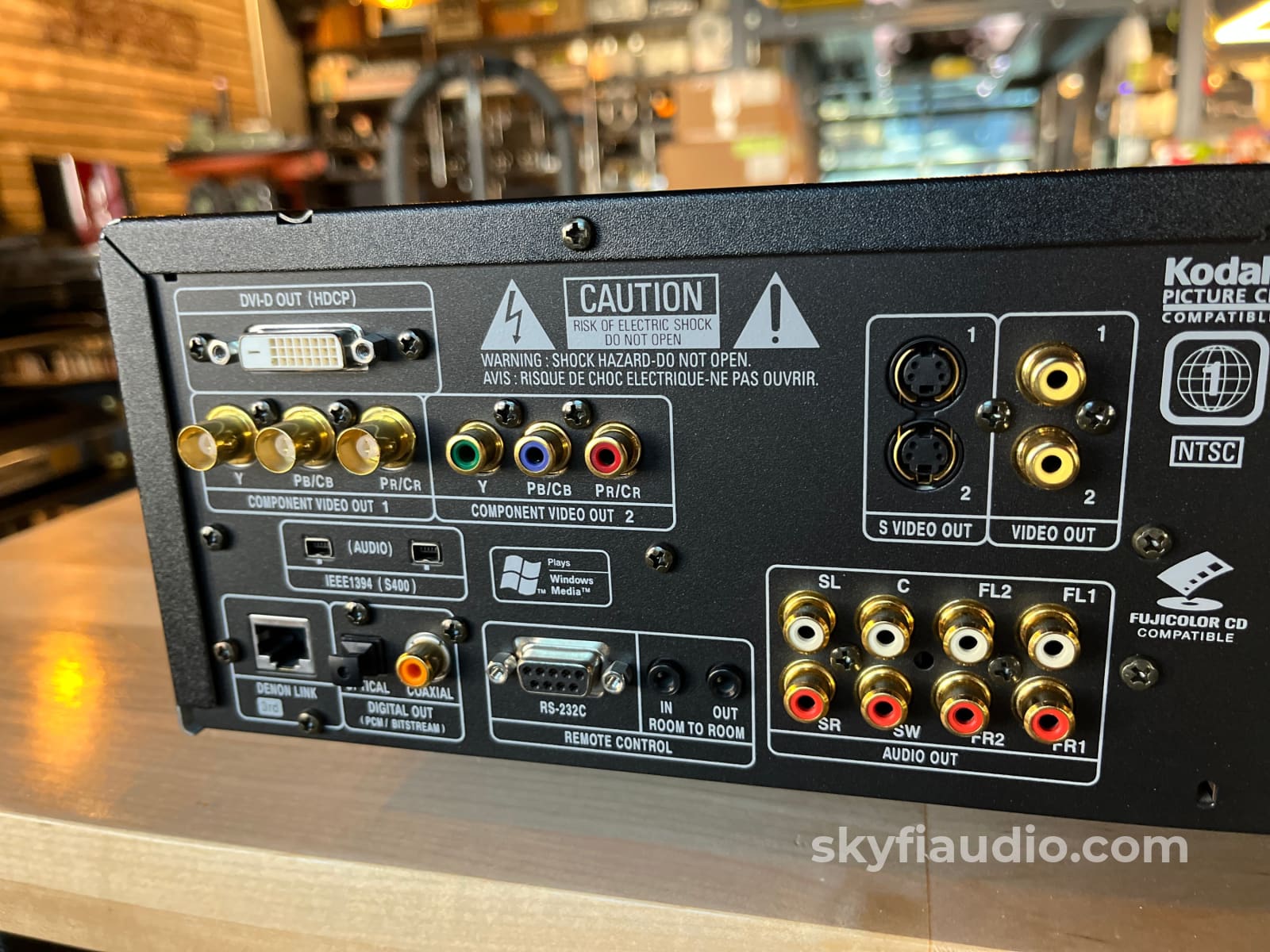 Denon DVD-5900 SACD/HDCD/DVD Player CD + Digital