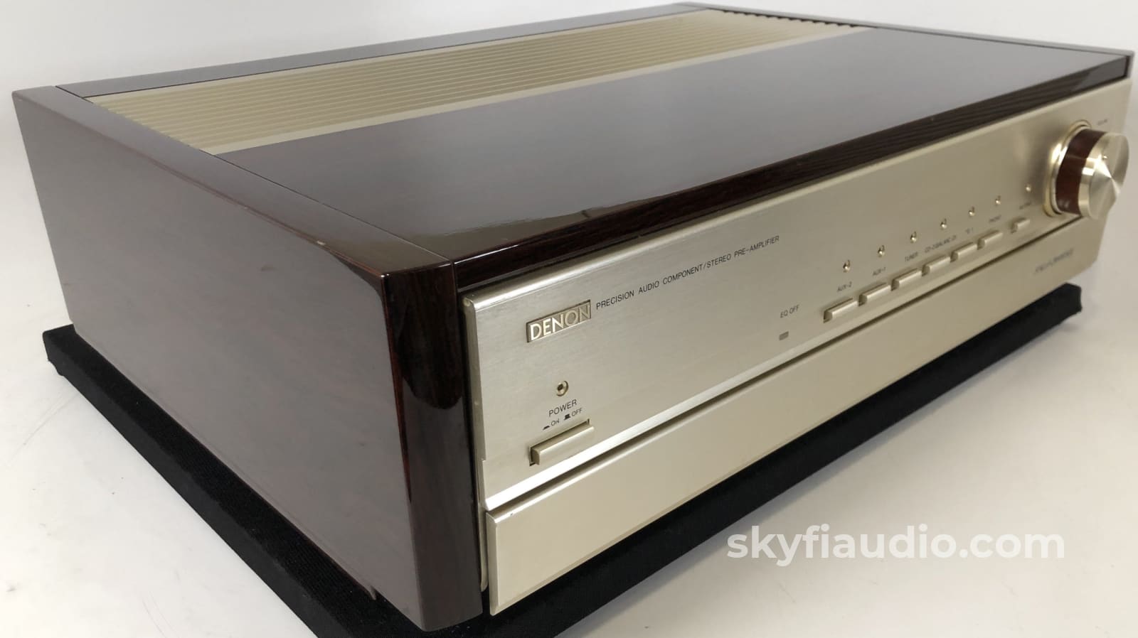 Denon Pra-2000Rg - Reference Gold Limited Edition Preamp With Phono Rare Preamplifier
