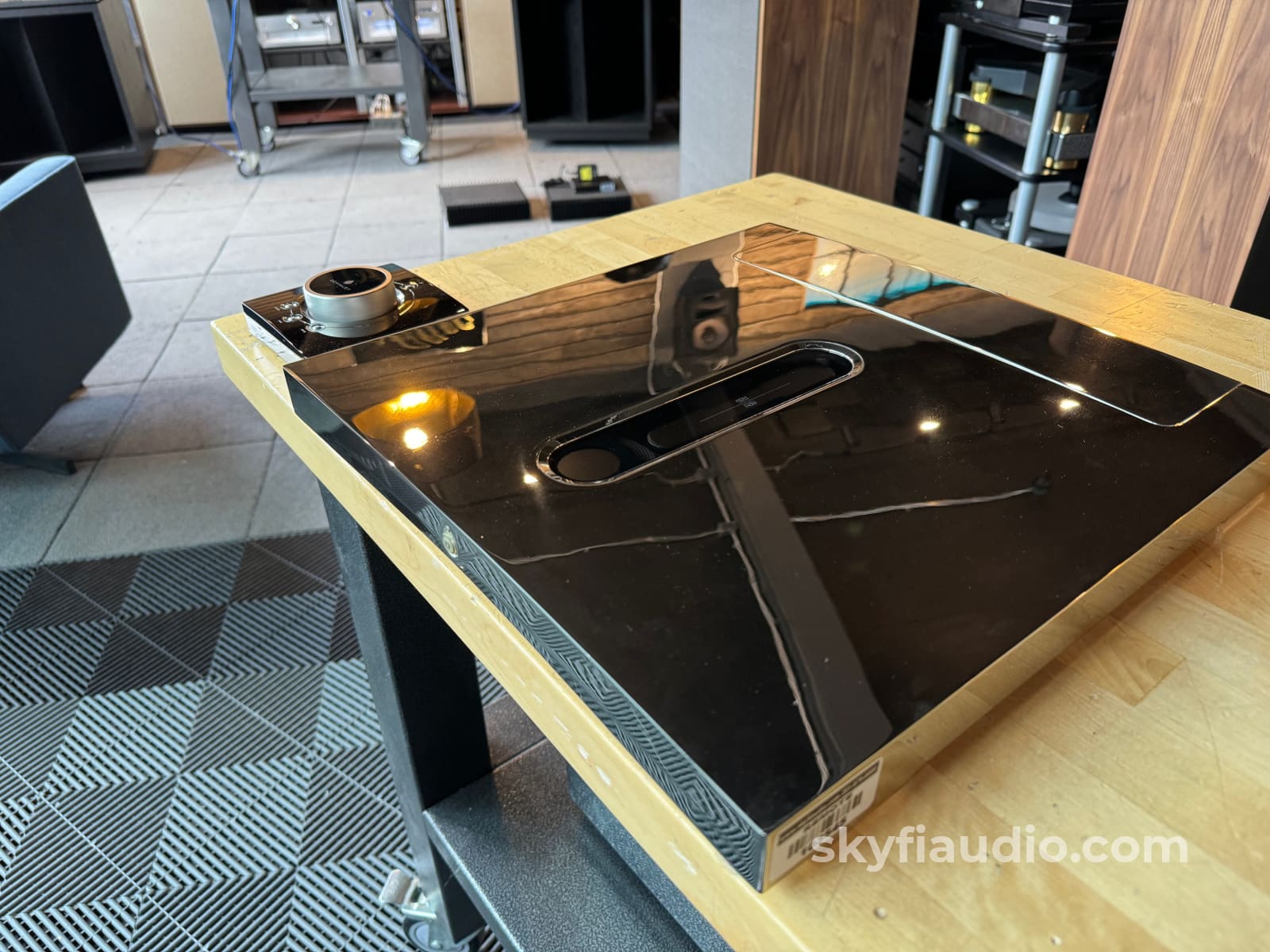 Devialet Expert 250 Pro Integrated Amplifier W/Phono Airplay Roon Ready 2 X 250W (Copy)